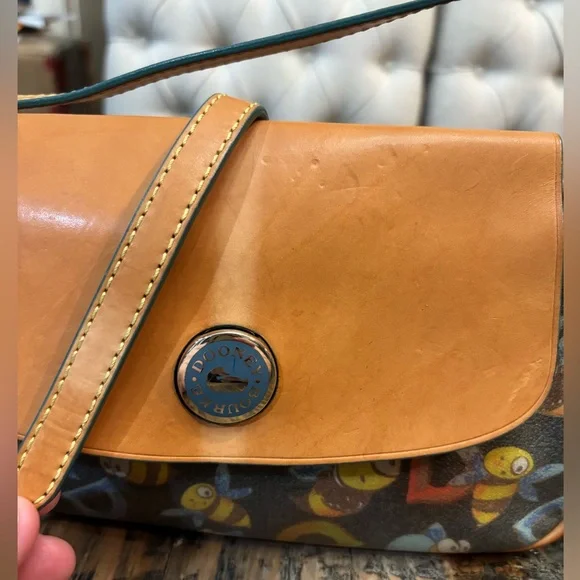 Dooney & Bourke  •Rare• Bee Mini Shatchel Bag - Picture 2 of 16